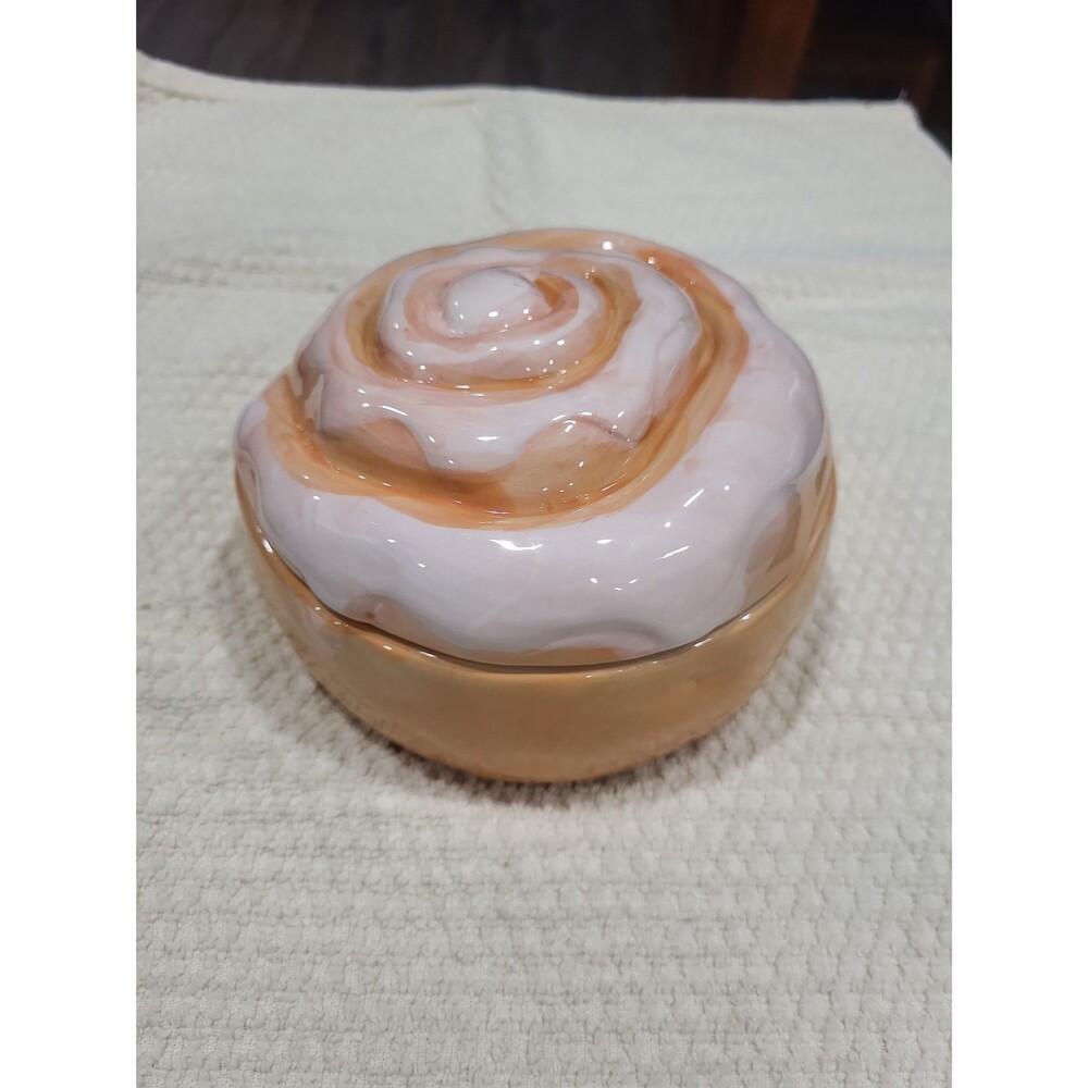 Cinnamon Roll Trinket Box